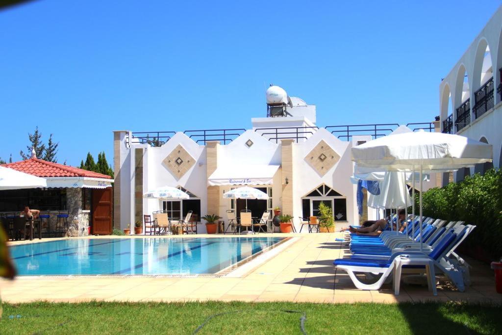 Bare Hill Holiday Apartments Krini Exterior photo