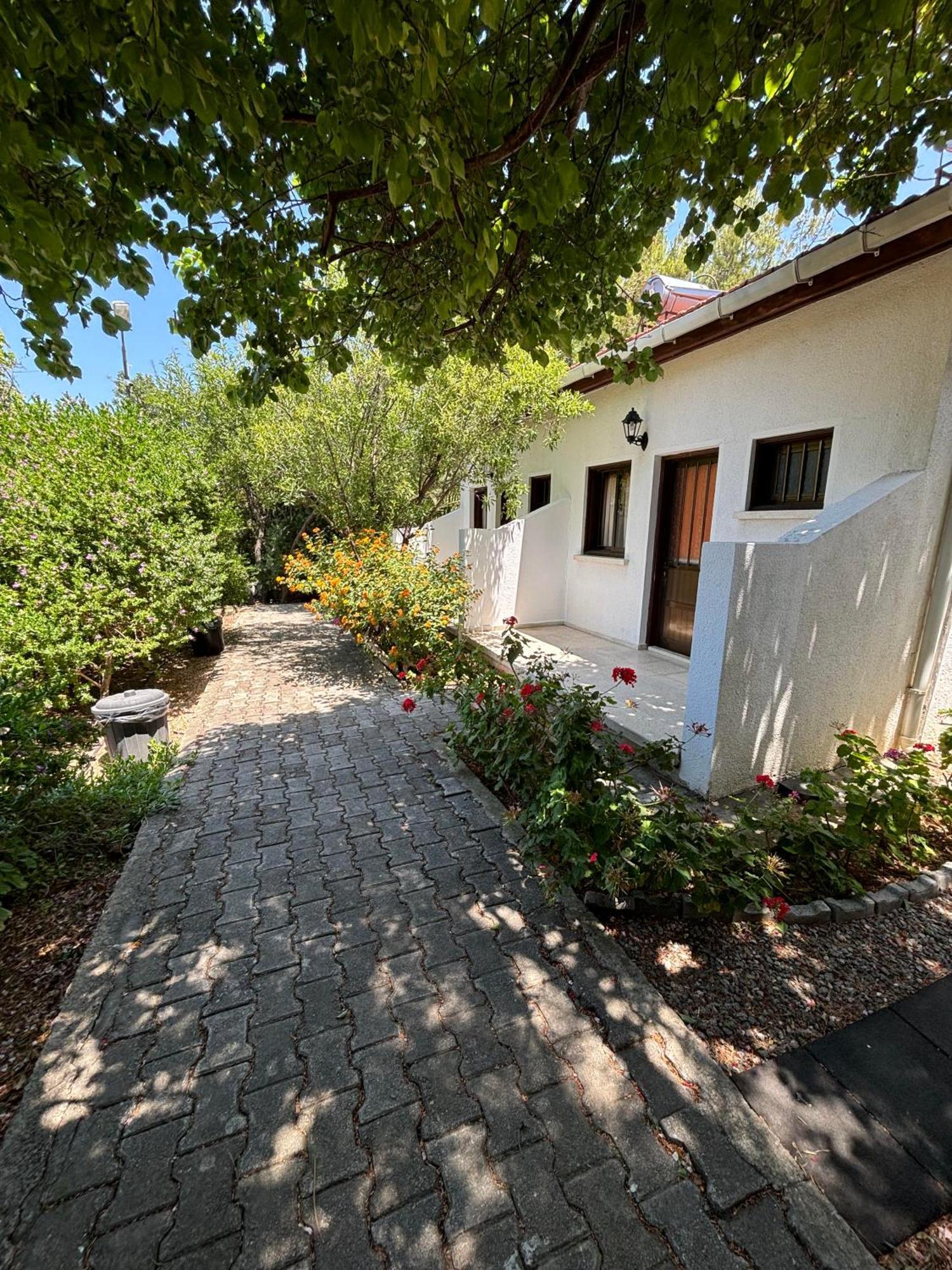 Bare Hill Holiday Apartments Krini Exterior photo